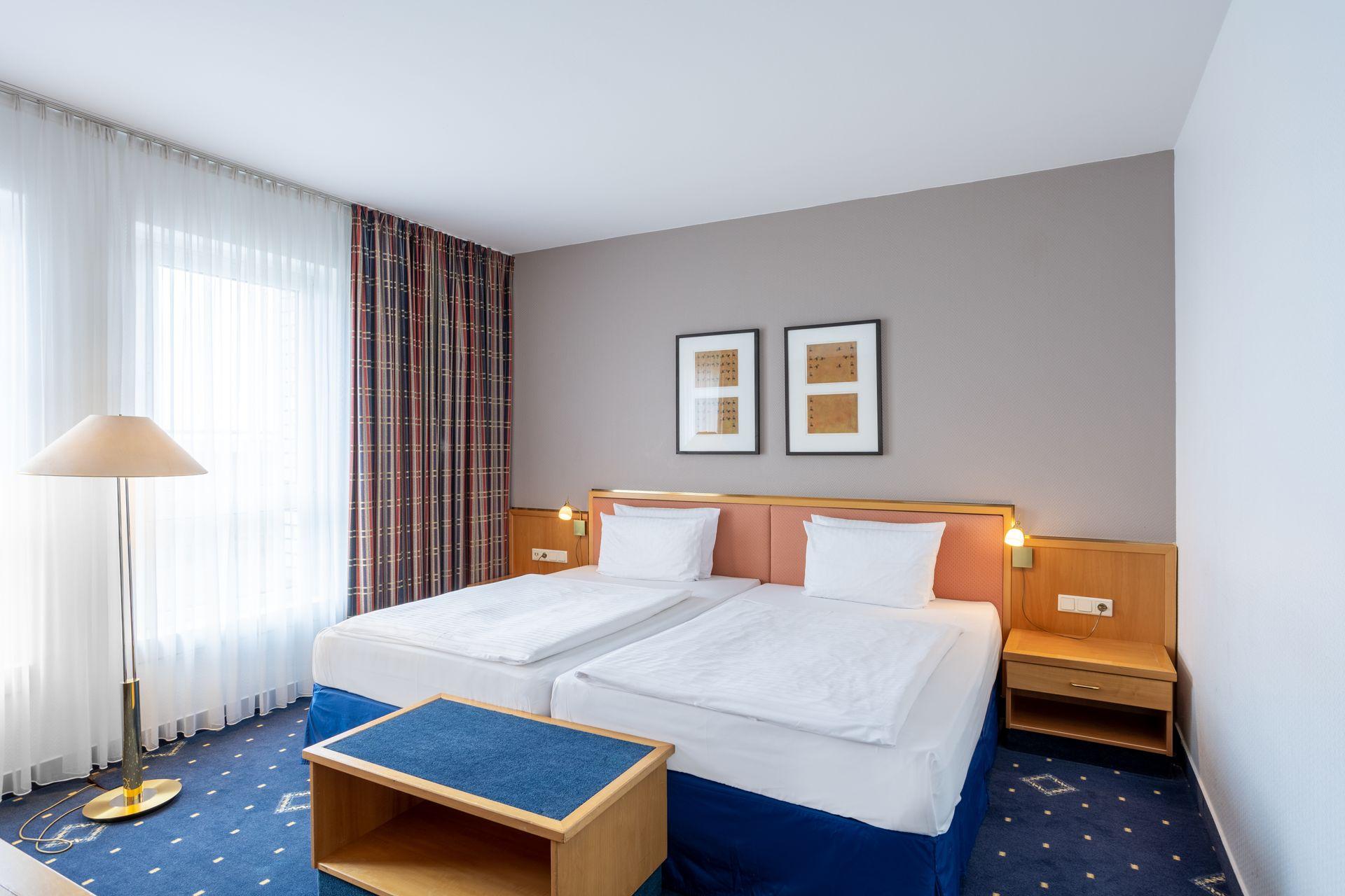 Holiday Inn Hamburg, an IHG Hotel Bagian luar foto